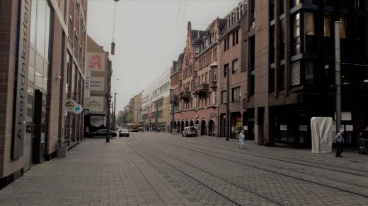 Der Eingang zur "Breiten Straße" morgens um 10.00 Uhr